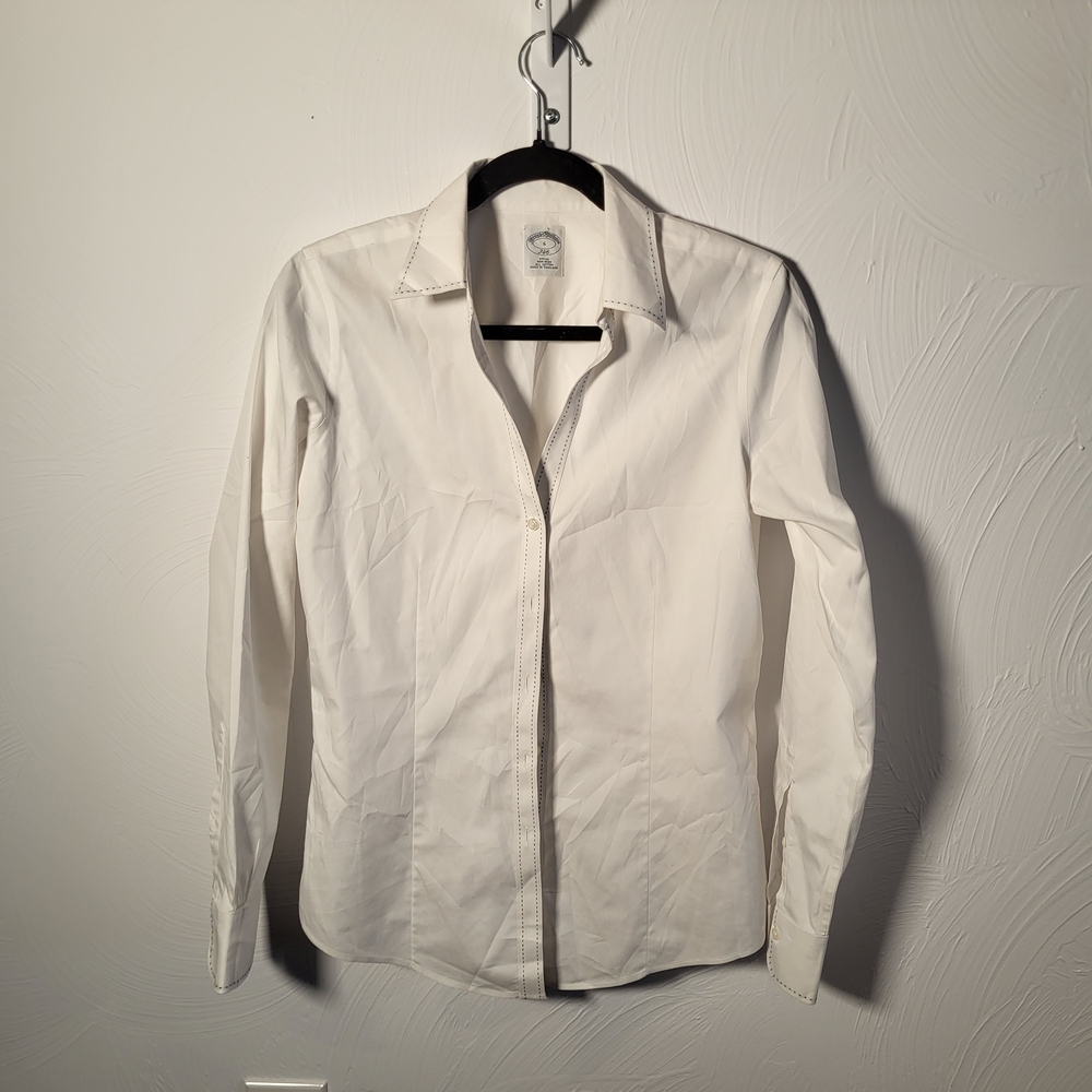 Elegant White Women's Button-Up Shirt - Picture 6 of 8